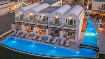 Junior Suite, Beachfront (Sharing Pool -AD) | Terrace/patio