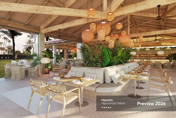 Breakfast and dinner served, international cuisine - Hipotels Hipocampo Palace & Spa (Sant Llorenc des Cardassar)