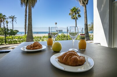 Pins Platja Apartments