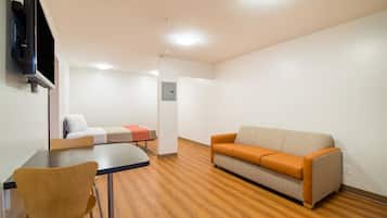 迷你吧、遮光布/窗簾、免費無線上網、床單