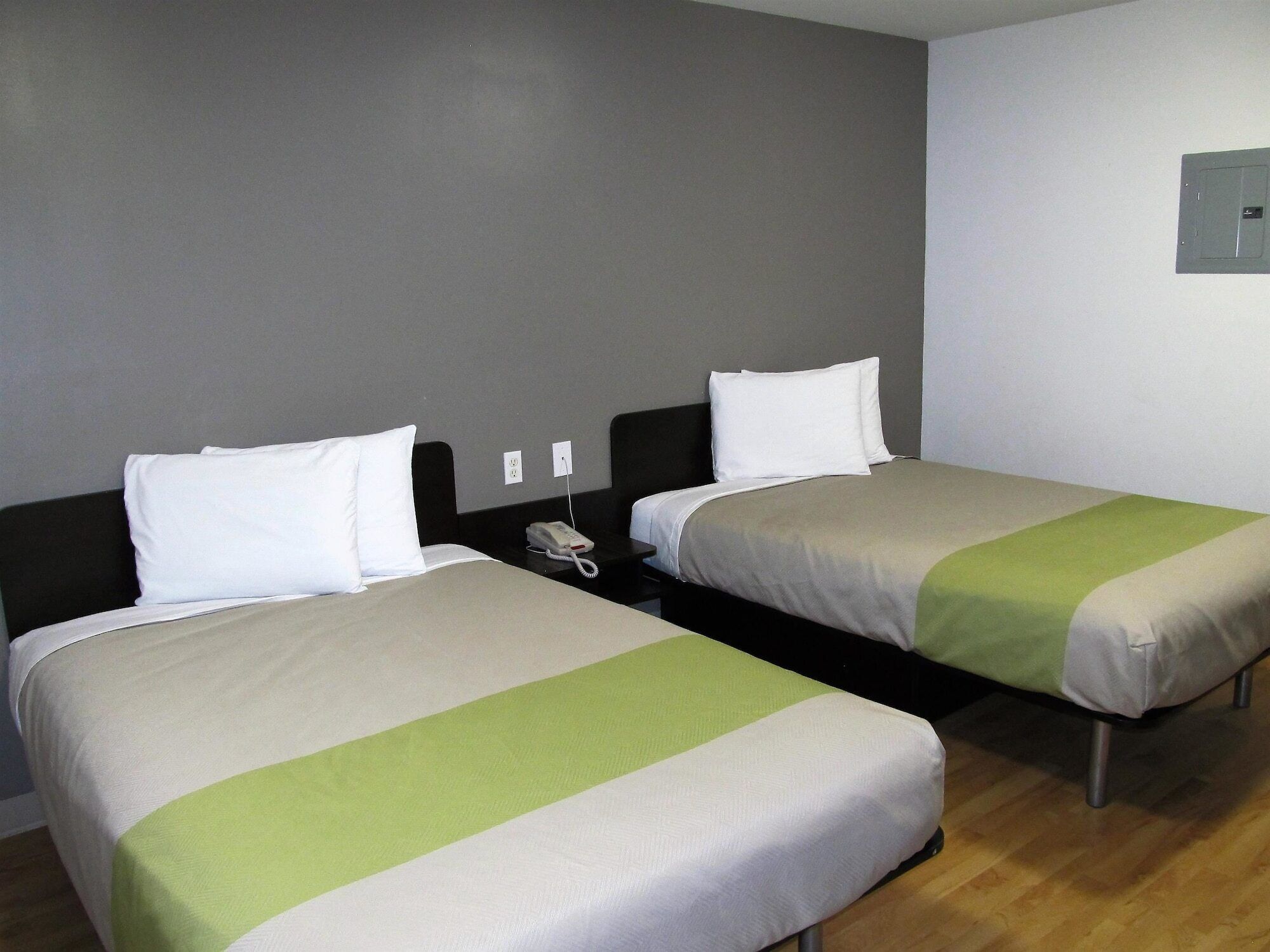 Minibar, cortinas blackout, wifi gratis y ropa de cama 