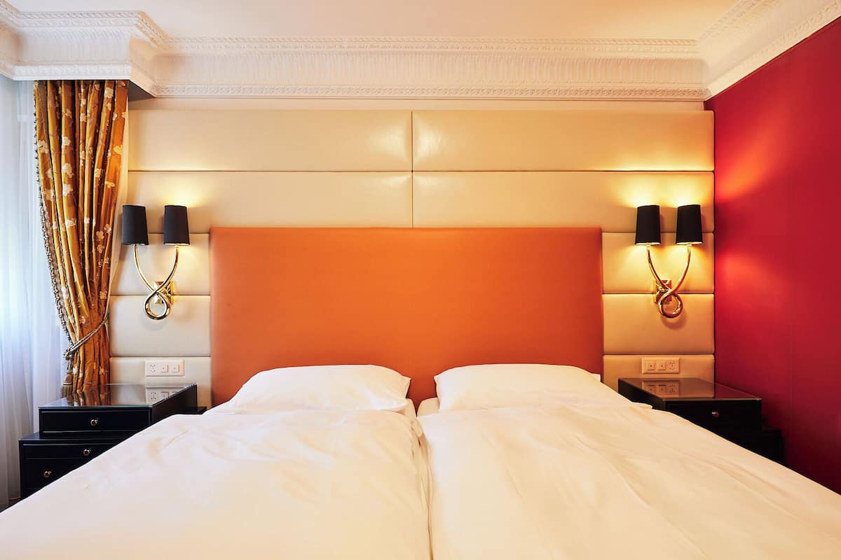 Classic Junior Suite | 1 kamar tidur, seprai premium, brankas, dan meja kerja