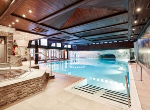 Bain à remous intérieur