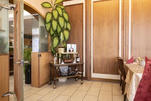 Dining - Hotel Bahnhof (Munchenbuchsee)