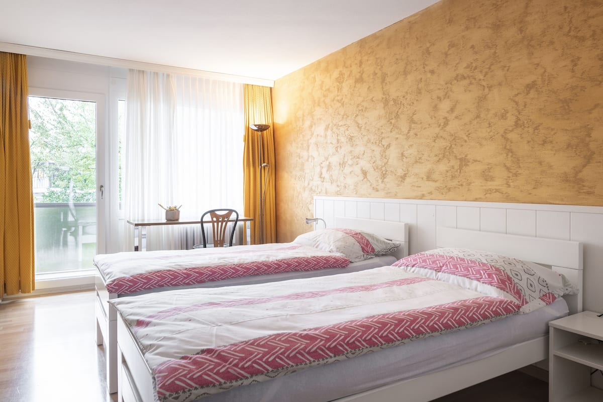 Desk, WiFi (free), bed sheets