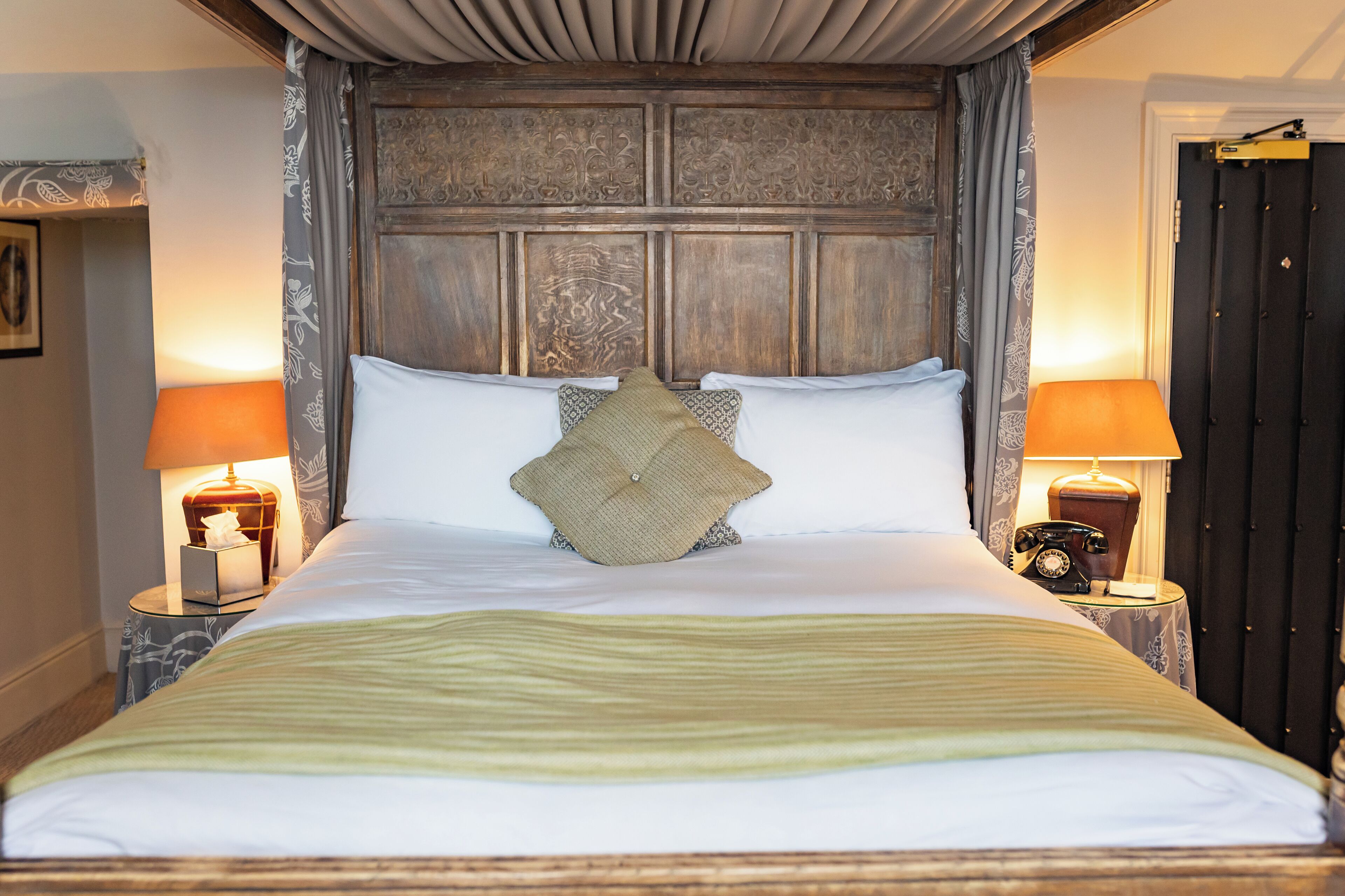 Superior Double Room | Premium bedding, in-room safe, desk, iron/ironing board