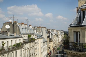 View from room - Les Tournelles (Paris)