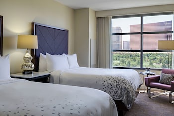 Premium bedding, down comforters, pillowtop beds, in-room safe at Renaissance Las Vegas Hotel