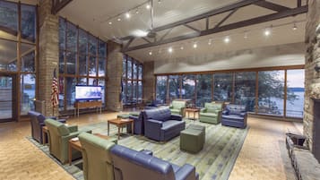 Lobby-Lounge