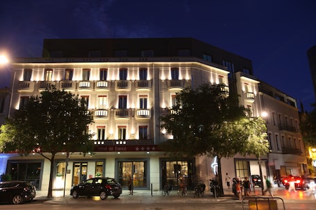 Front of property. You Hotel de France Valence - Handwritten Collection. T3 26
