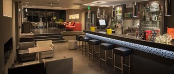 Bar (en la propiedad)