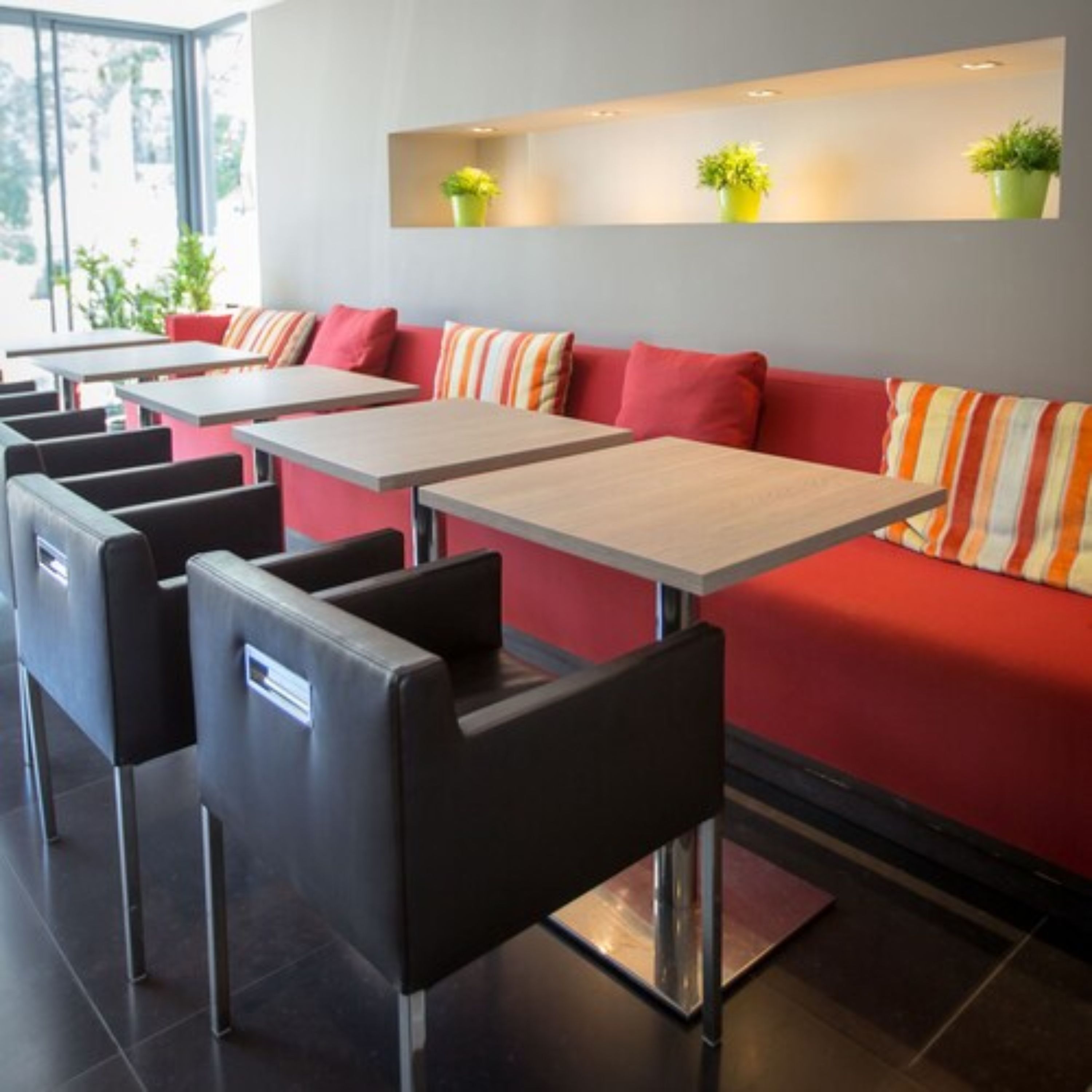 Daily buffet breakfast for a fee