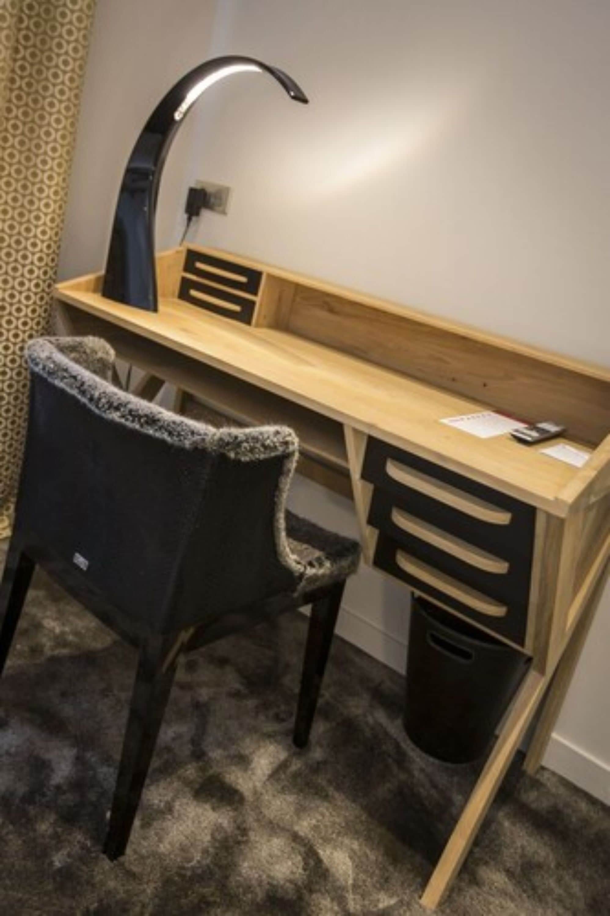 superior double room | 1 bedroom, premium bedding, in-room safe, desk