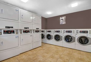 Laundry room - Studio 6 Atlanta, GA - Chamblee (Chamblee)