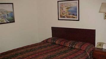 Standard Room, 1 Queen Bed, Kitchenette