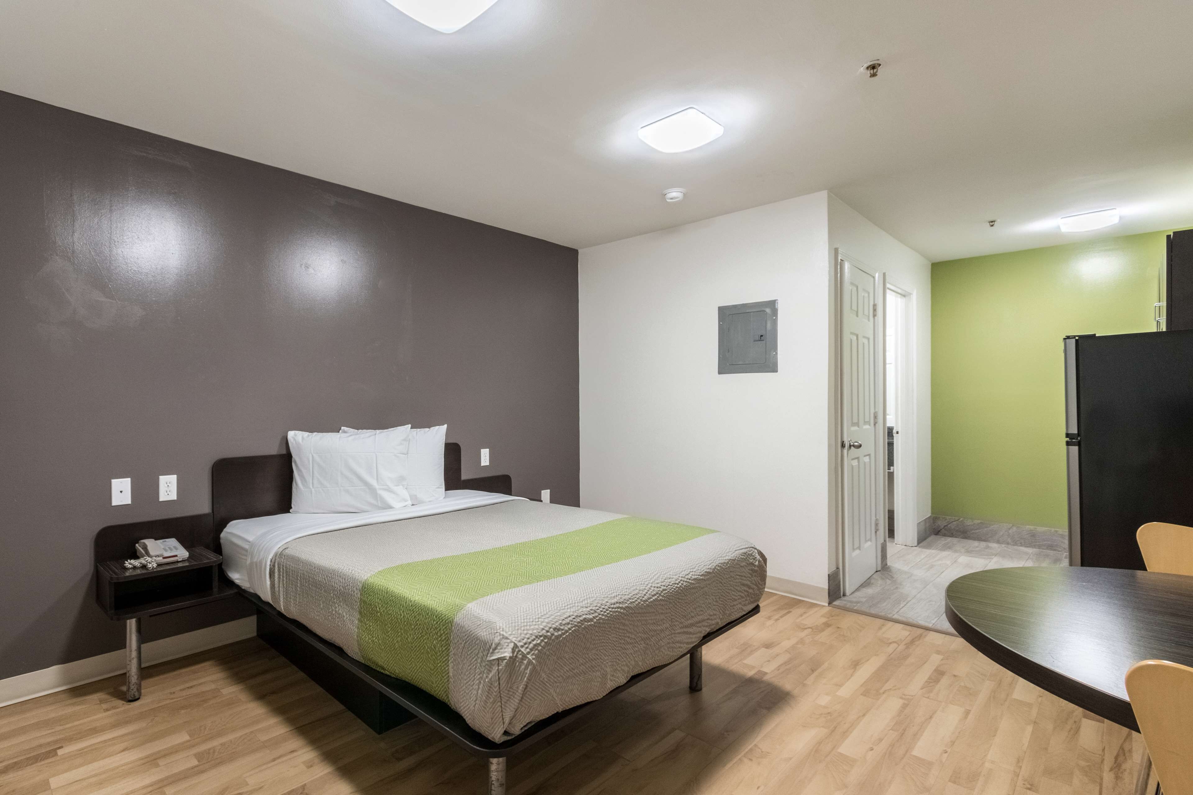 Photo - Studio 6-Savannah, GA