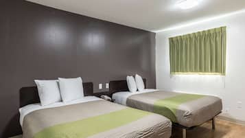 Iron/ironing board, bed sheets