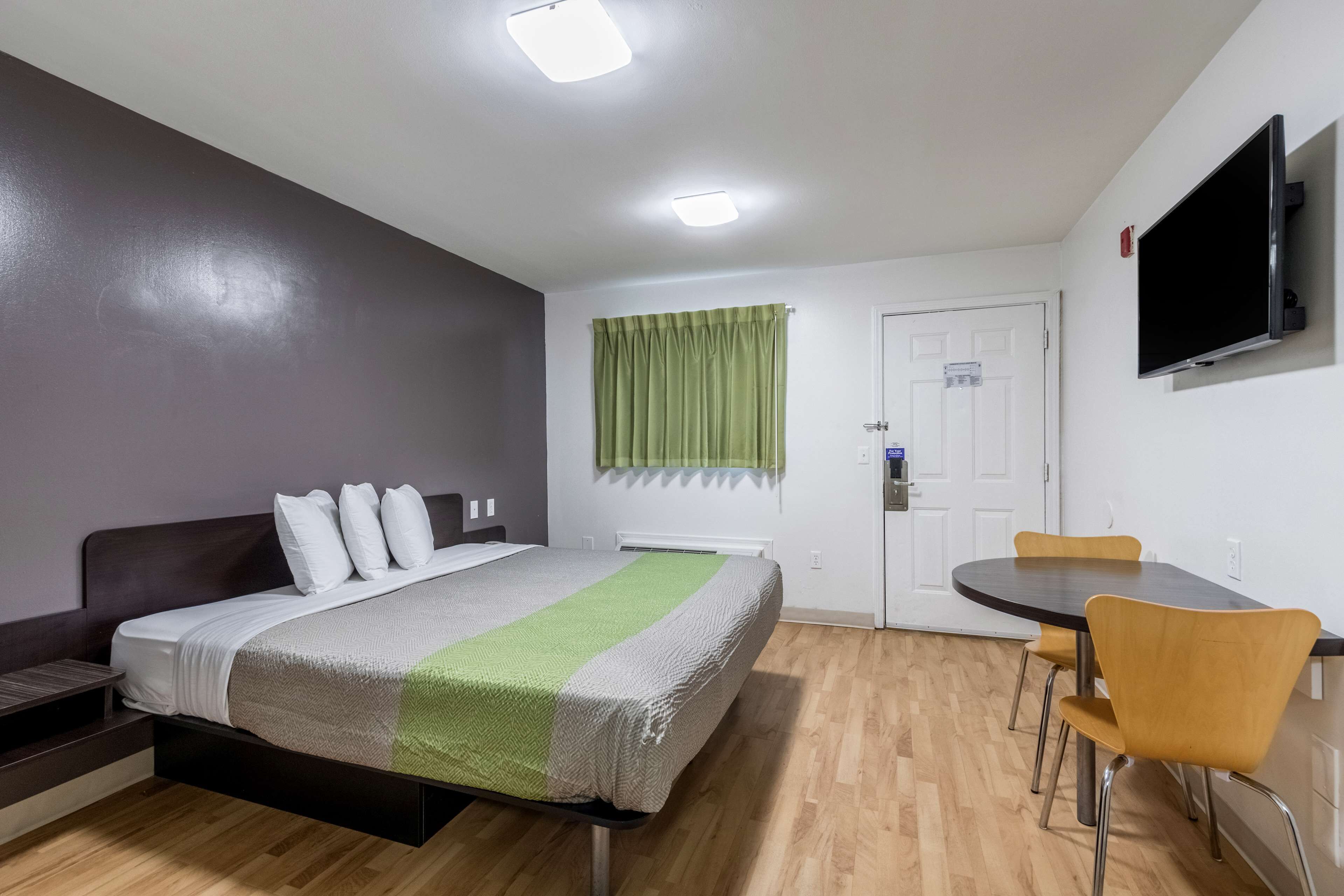 Photo - Studio 6-Savannah, GA