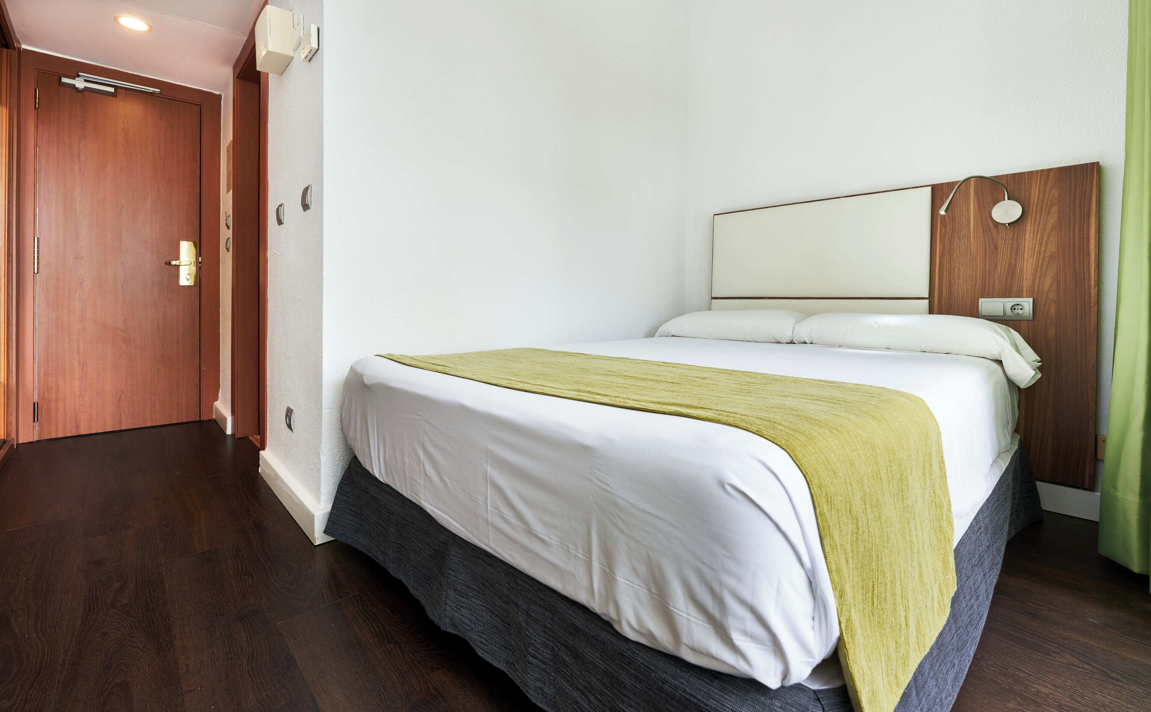 desk, blackout curtains, free wifi, bed sheets