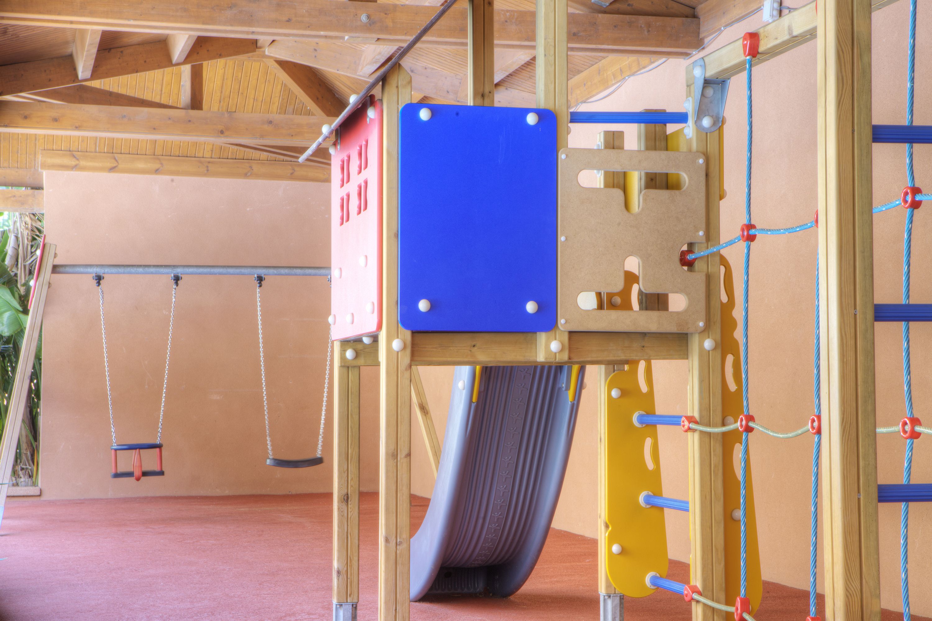 children’s play area – outdoor