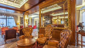 Sala de estar en el lobby