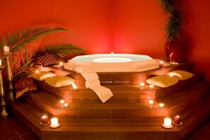 Sauna, Whirlpool, Türkisches Bad/Hamam, Körperbehandlungen