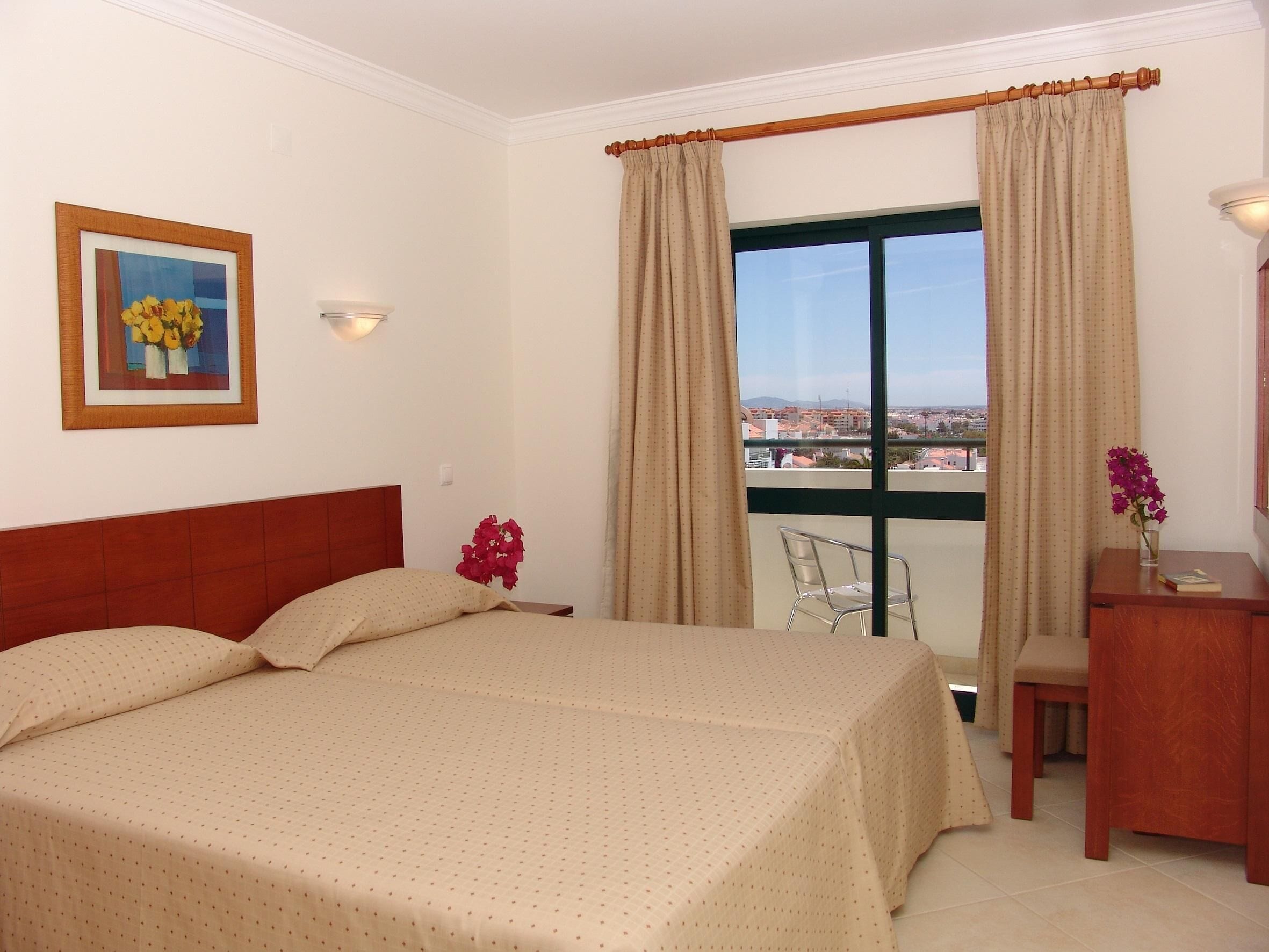 In-room safe, free WiFi, individually decorated, bed sheets