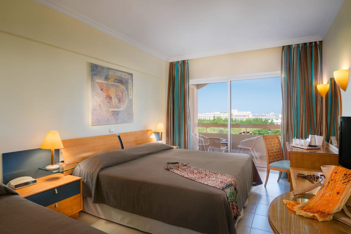 Superior Room, Garden View (Garden Wing)