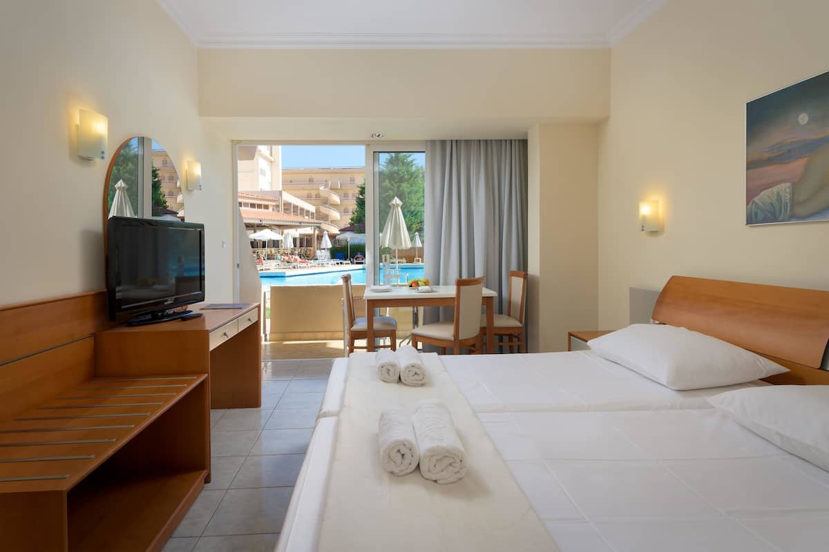 Studio, Garden View (Garden Wing)