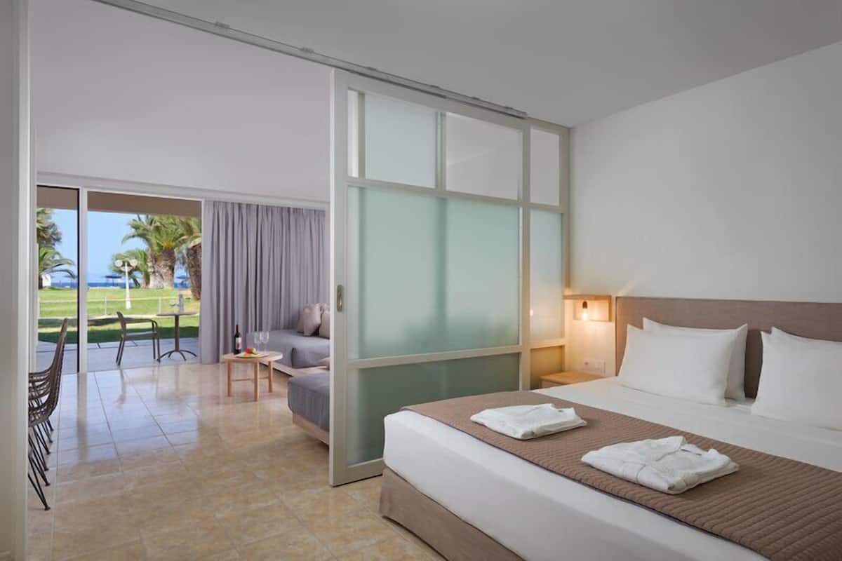 Family Apartment, Sea View (Beachfront Wing)