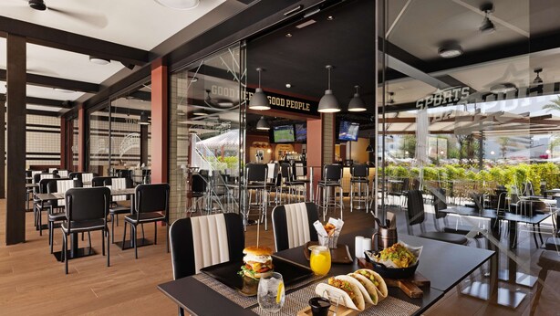 Breakfast, lunch and dinner served  - Viva Sunrise (Alcúdia)