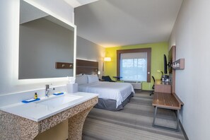 Habitación estándar, 1 habitación, con acceso para personas discapacitadas (Comm, Access Tub) | Escritorio, espacio para trabajar con laptop y cortinas blackout