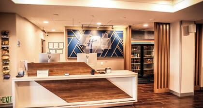 Holiday Inn Express Hotel & Suites Douglas by IHG