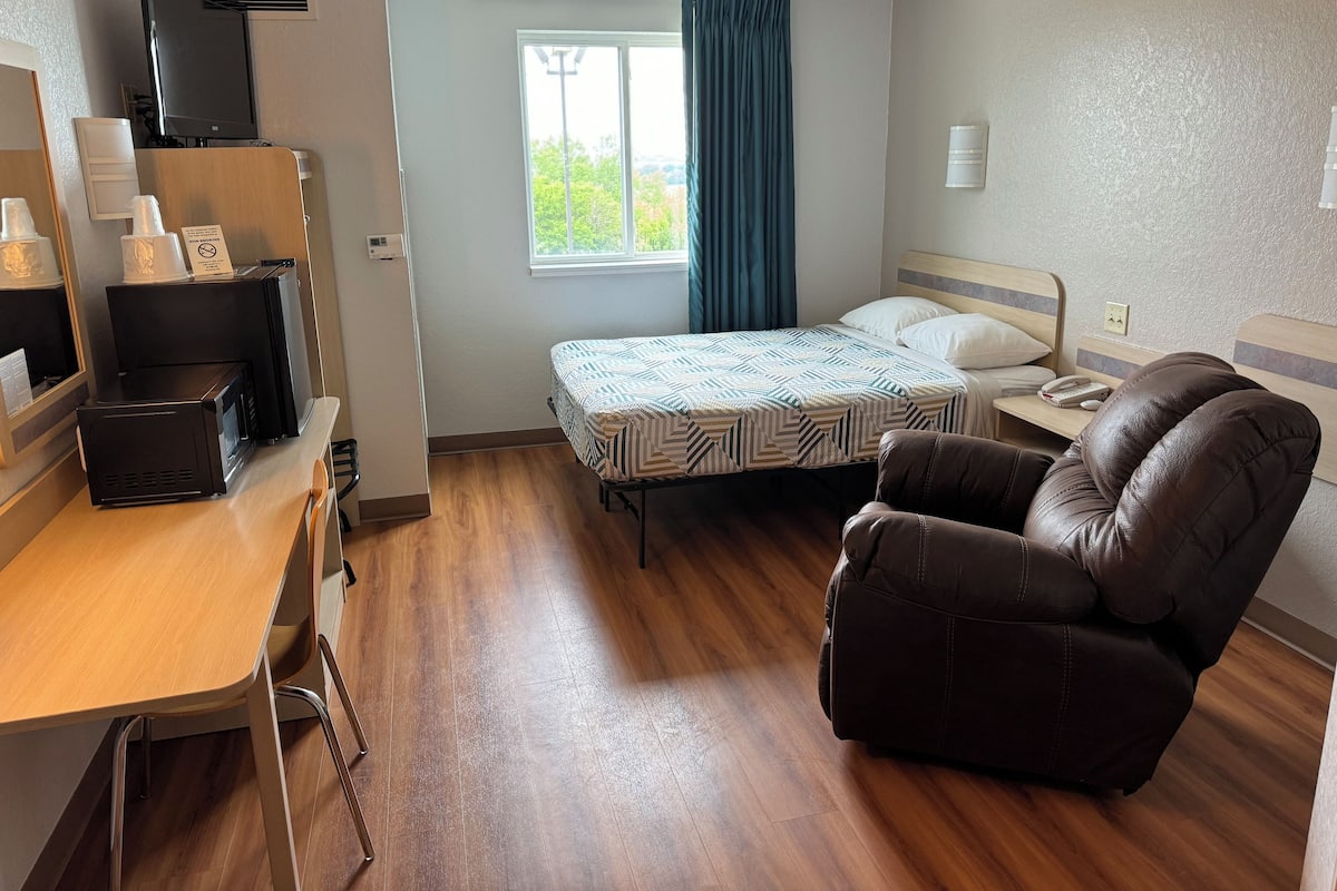 Gratis wifi, beddengoed, een wekker, rolstoeltoegankelijk