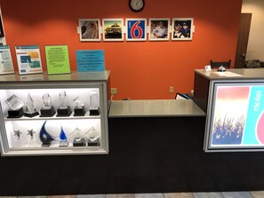 Reception - Motel 6 Avoca, IA (Avoca)