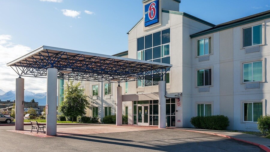 Motel 6 Anchorage, AK - Midtown