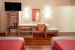 Minibar, in-room safe, desk, blackout drapes - Motel 6 Anchorage, AK - Midtown (Anchorage)