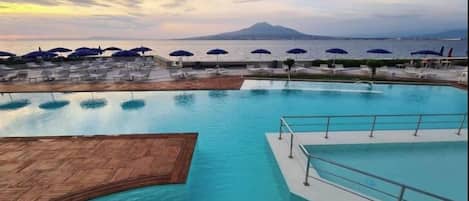 Sale per trattamenti di coppia, sauna, vasca idromassaggio, bagno turco