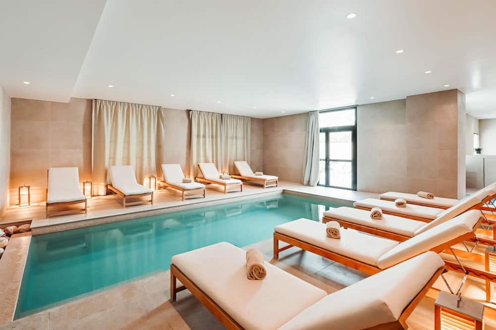Mercure Avignon TGV Hotel et Spa