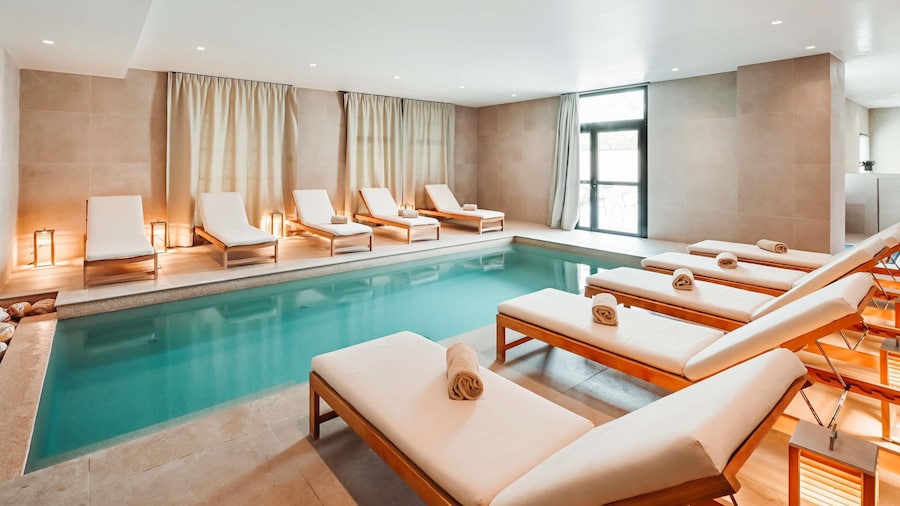 Mercure Avignon TGV Hotel et Spa