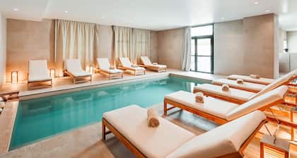 Mercure Avignon TGV Hotel et Spa