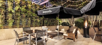โรงแรมฮอลิเดย์อินน์เอ็กซ์เพรส Santiago Las Condes บาย IHG