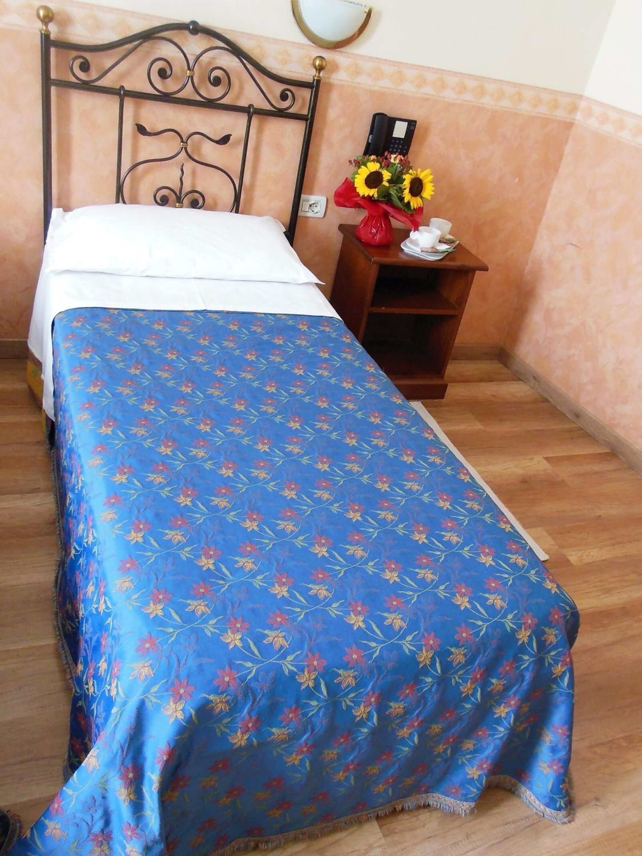 Desk, free WiFi, bed sheets