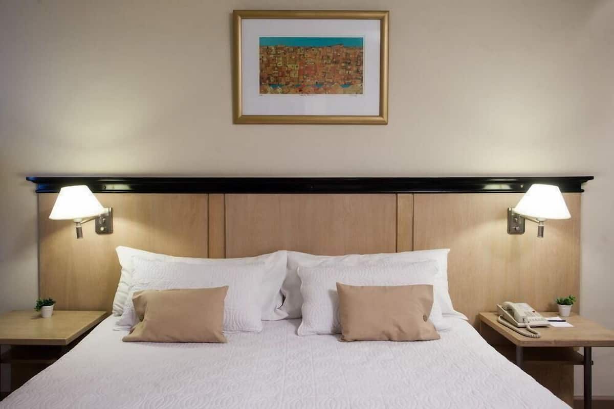 1 slaapkamer, luxe beddengoed, donsdekens, een minibar