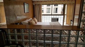 Double or Twin Room | Premium bedding, in-room safe, blackout drapes, free WiFi - Hotel Windsor Suites (Santiago)