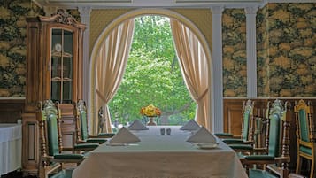 Frühstück, Mittagessen, Abendessen, internationale Küche
