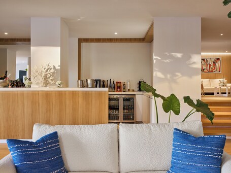 The Roc Club - Image 11