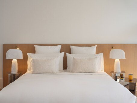 The Roc Club - Image 58