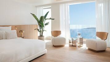 Deluxe Room | Premium bedding, in-room safe, soundproofing, WiFi (free)