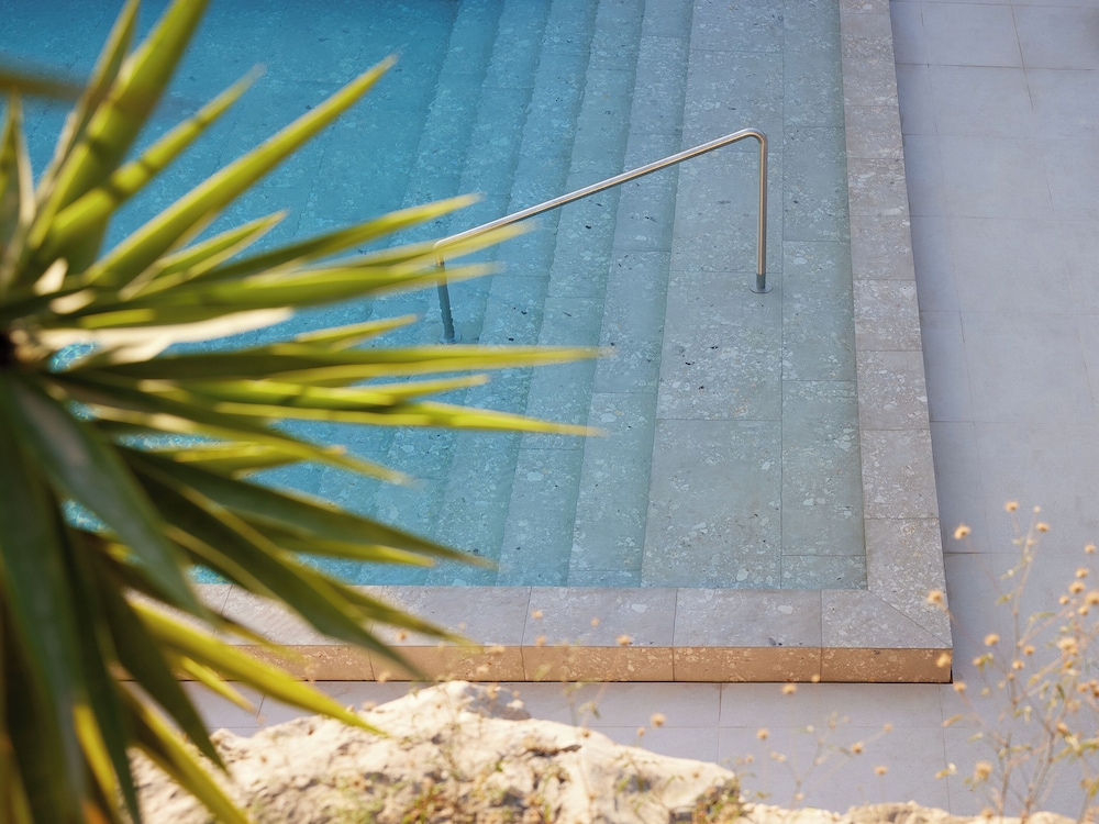 Vouliagmeni Suites by null